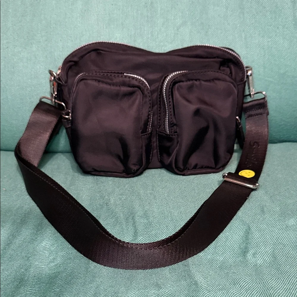 Stylish Black Messenger Bag with Adjustable Strap